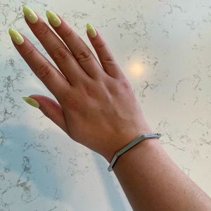 UNIQUE TORY BURCH BRACELET